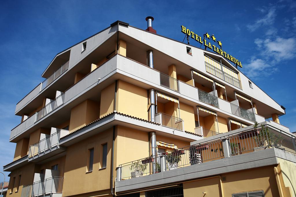 Hotel La Tartaruga Roseto Degli Abruzzi Luaran gambar